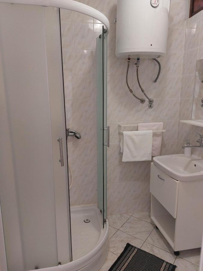 Apartments Markulincic Novalja Eksteriør billede
